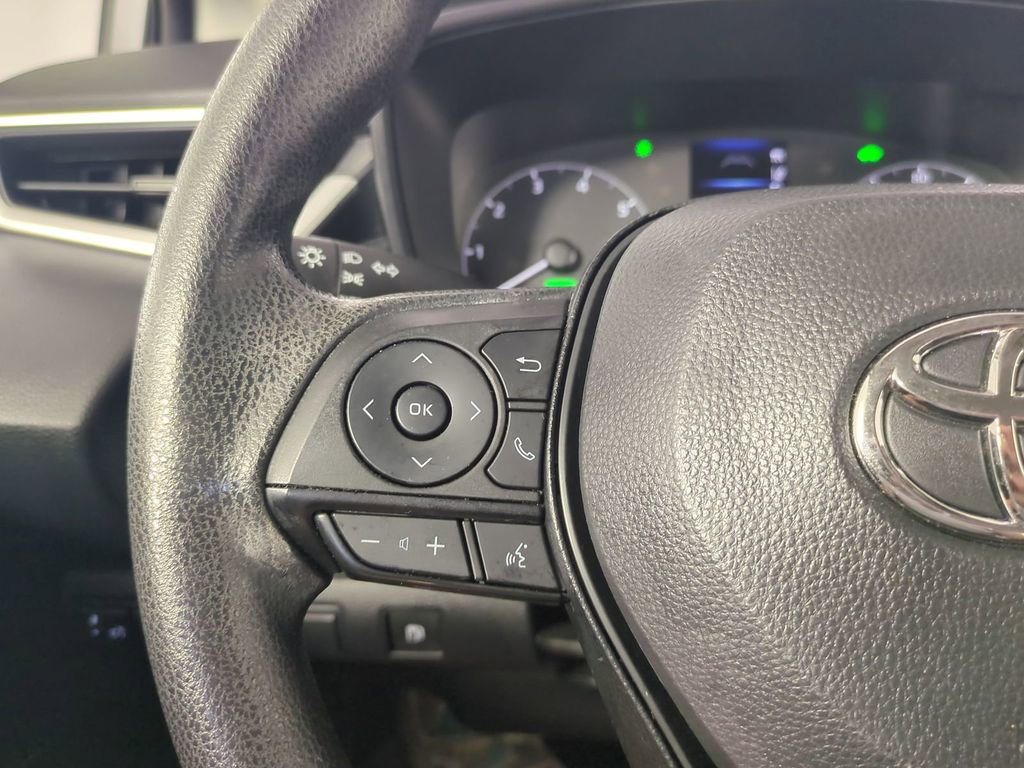 Used 2023 Toyota Corolla LE image 30