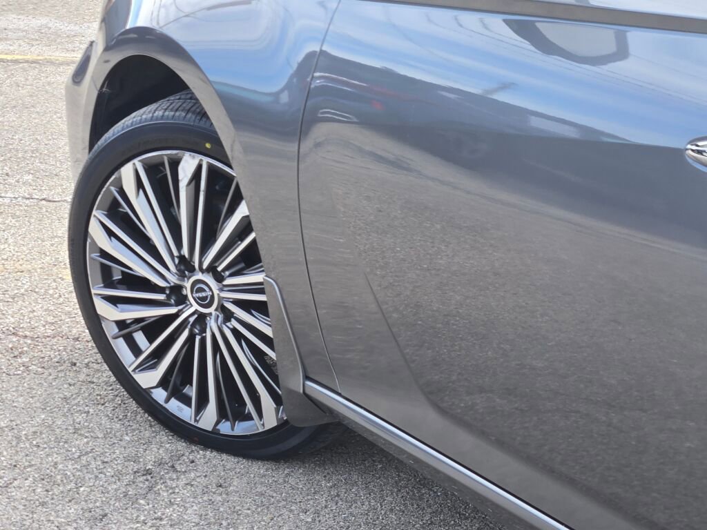 Used 2023 Nissan Altima 2.5 SL image 16