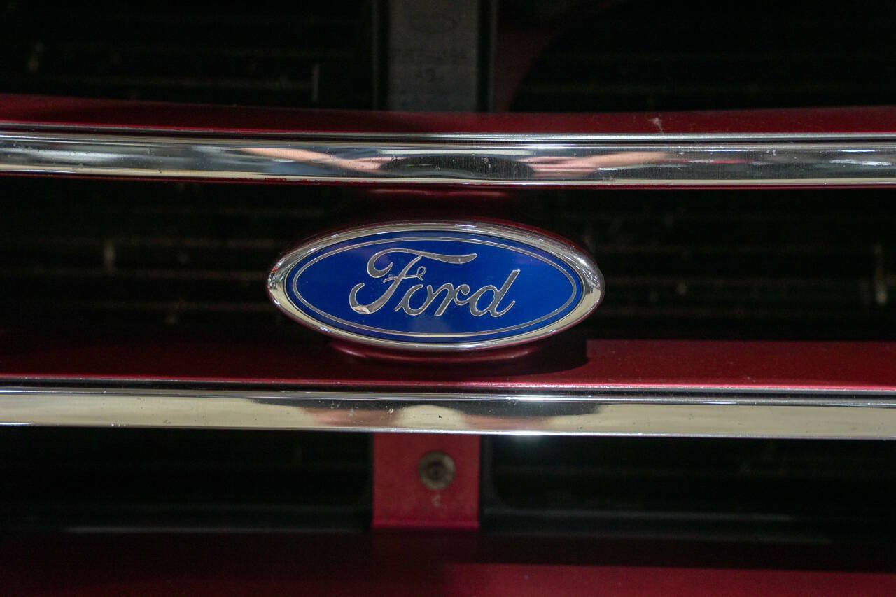 Used 1995 Ford Bronco XLT AWD/4WD image 21