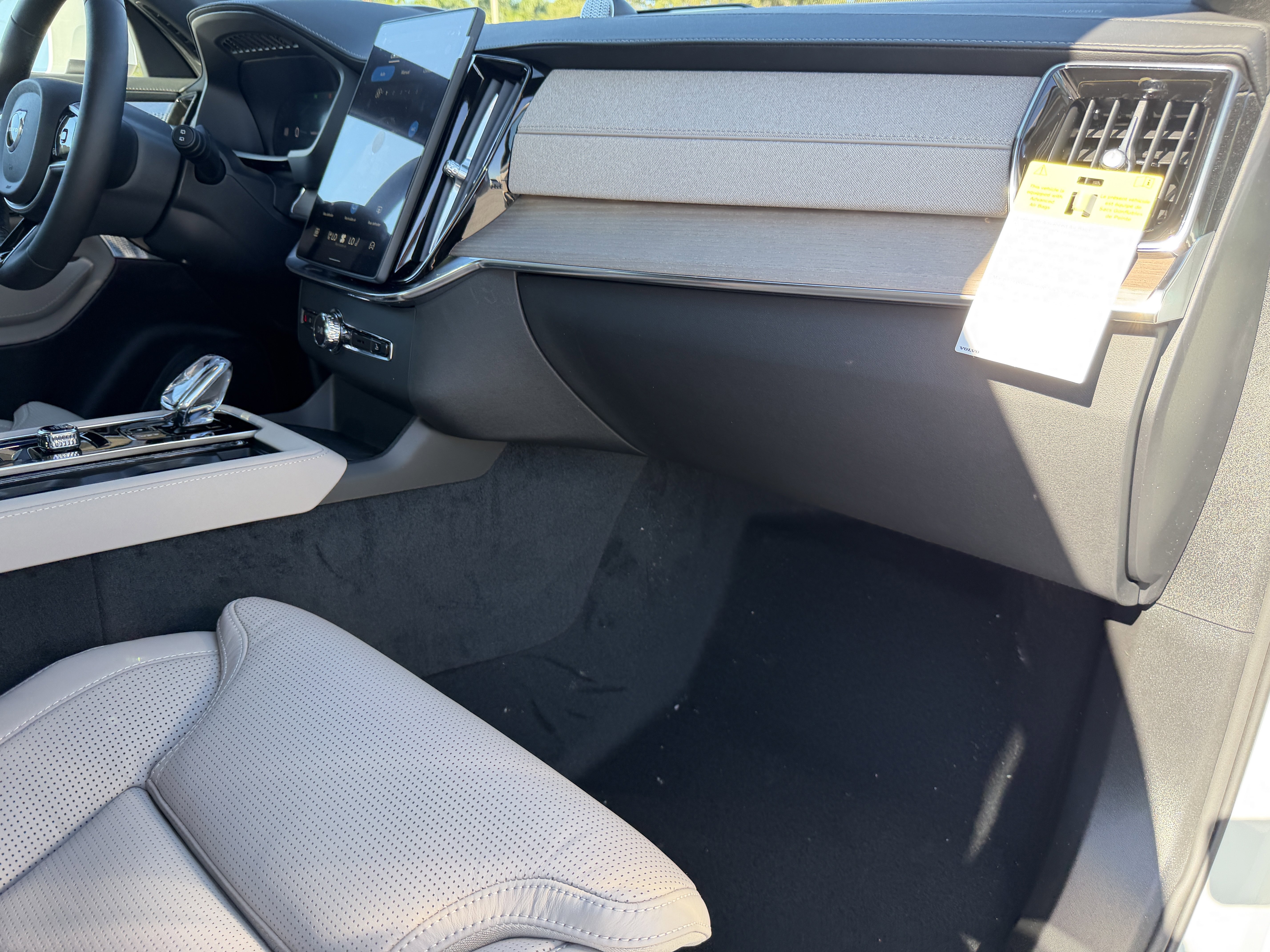 New 2026 Volvo XC90 B5 Ultra image 11