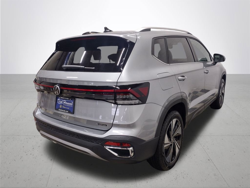 New 2025 Volkswagen Taos SE image 13