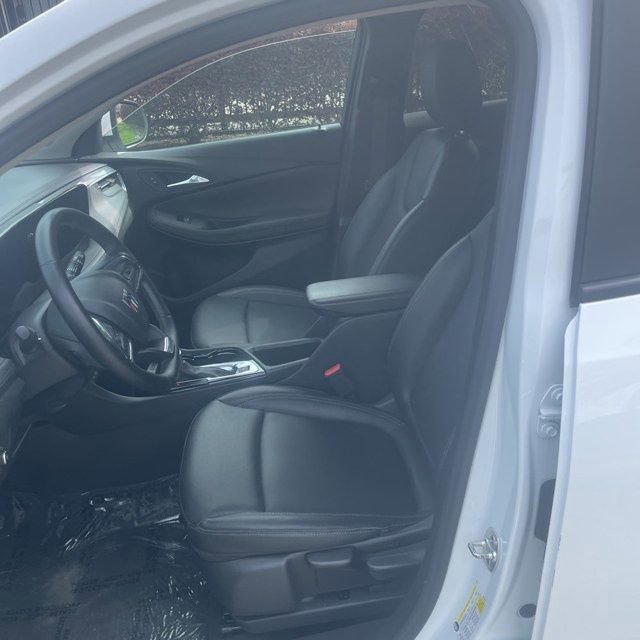 Used 2024 Buick Encore GX Sport Touring image 14