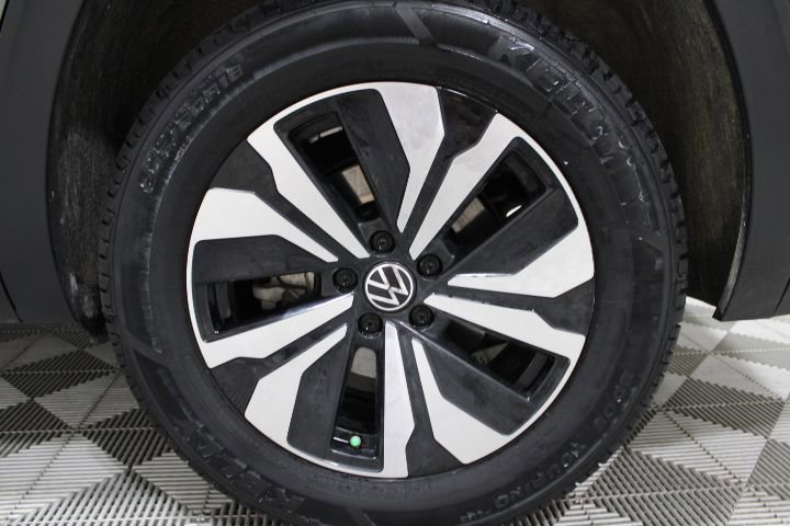 Used 2024 Volkswagen Atlas SE image 35