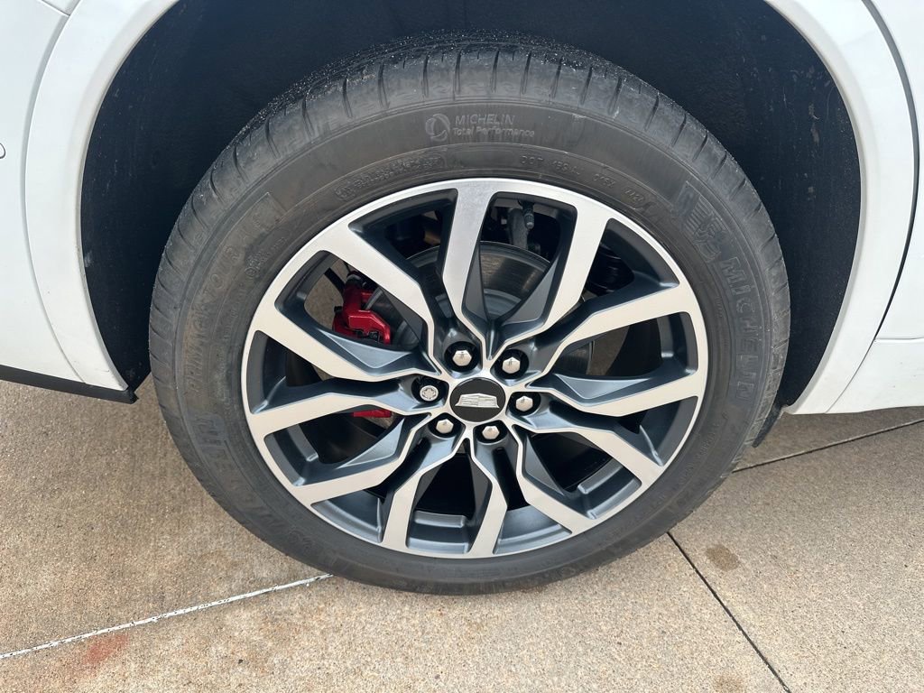 Certified 2025 Cadillac XT6 Sport w/ Technology Package image 10