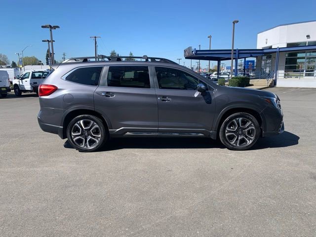 Used 2023 Subaru Ascent Touring AWD/4WD image 8