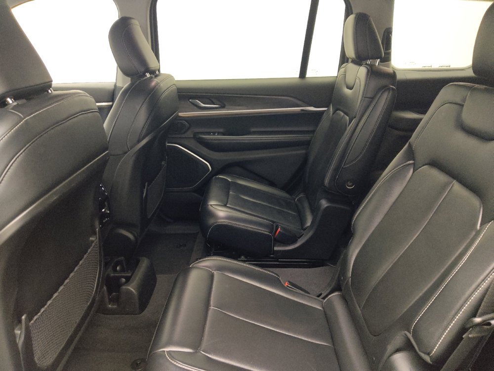 Used 2021 Jeep Grand Cherokee L Limited AWD/4WD image 18