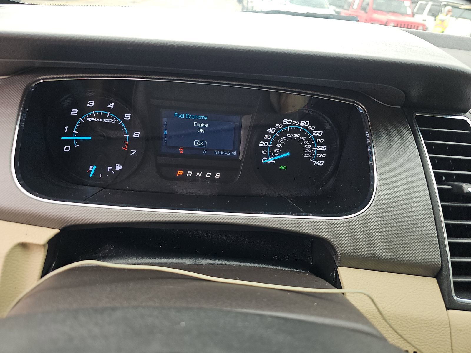 Used 2018 Ford Taurus SE image 14