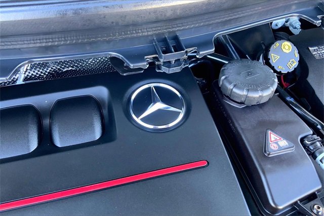 Used 2025 Mercedes-Benz GLA 35 AMG 4MATIC image 29