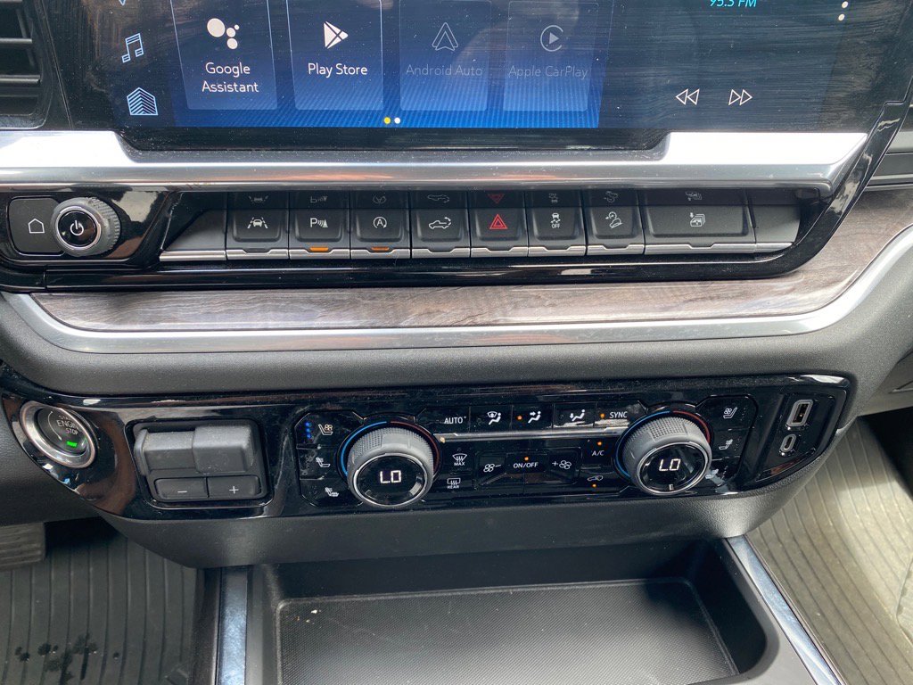 Certified 2023 Chevrolet Silverado 1500 LTZ image 8