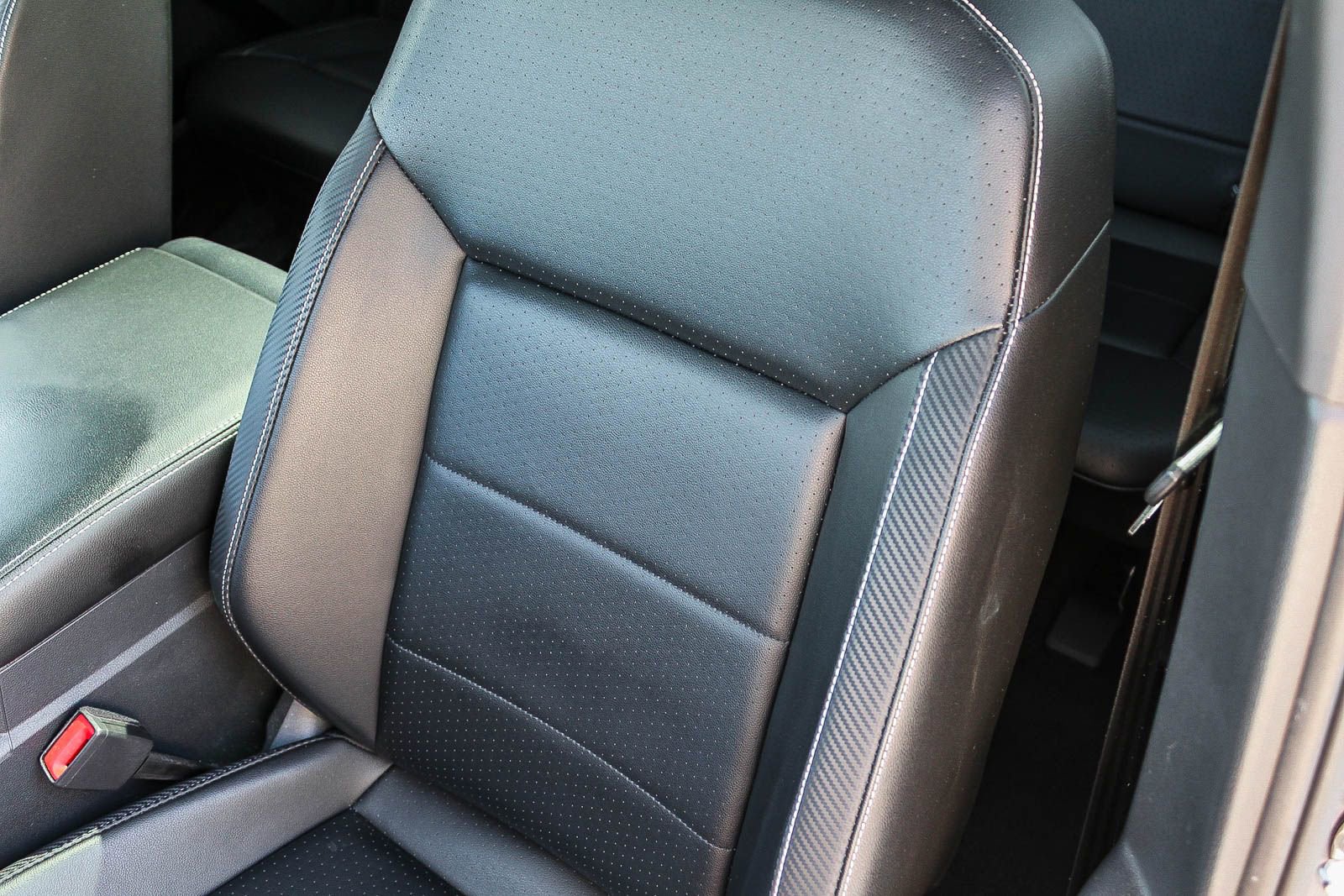 Certified 2022 Volkswagen Atlas Cross Sport SE image 23