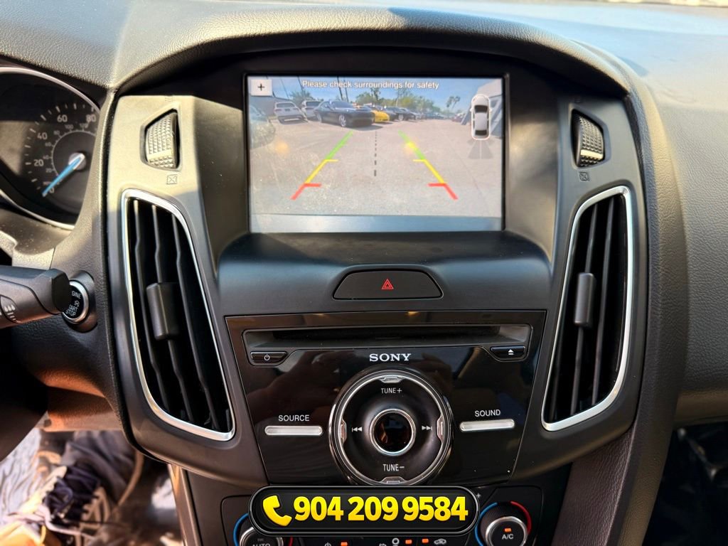 Used 2017 Ford Focus Titanium image 20