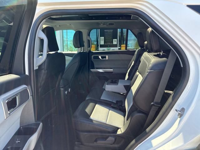 Certified 2023 Ford Explorer XLT w/ Equipment Group 202A AWD/4WD image 14