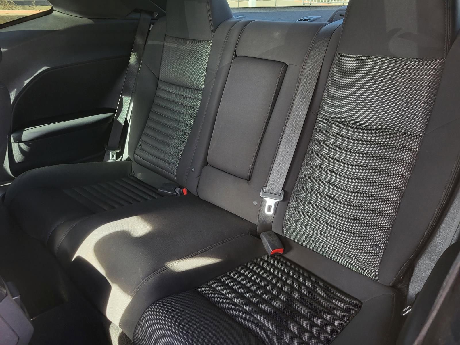 Used 2014 Dodge Challenger R/T image 16