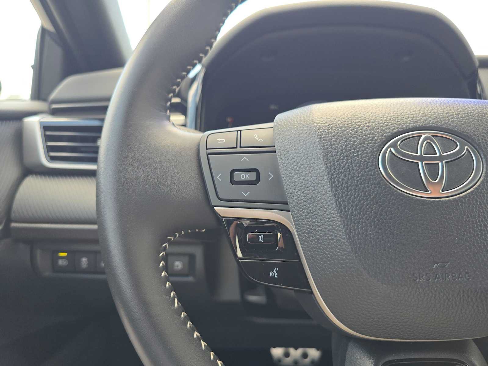 Certified 2026 Toyota Camry SE FWD image 31