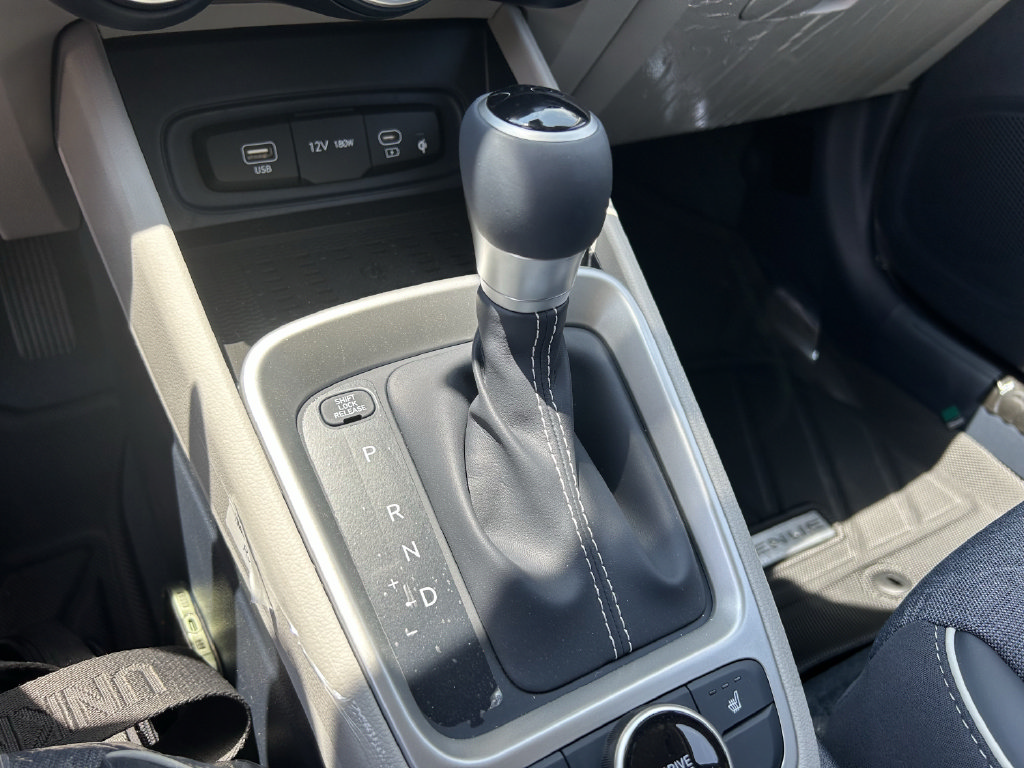 New 2026 Hyundai Venue SEL FWD image 27