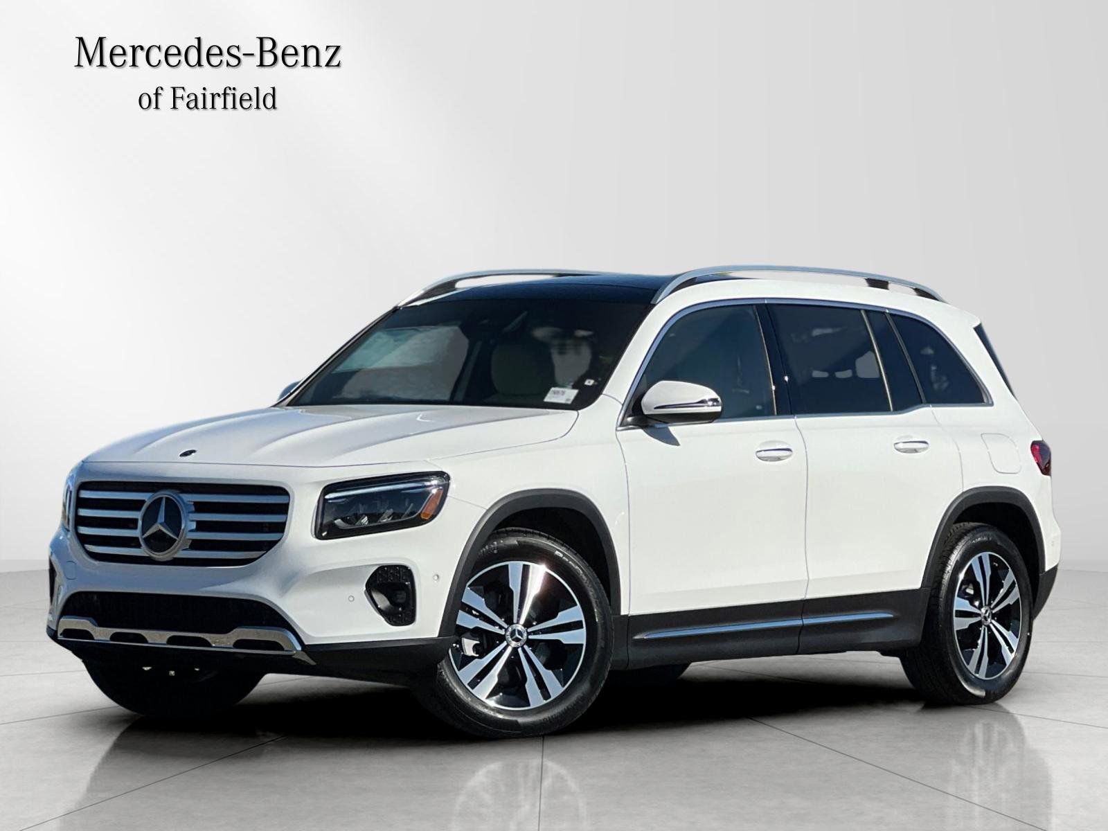 New 2025 Mercedes-Benz GLB 250 4MATIC image 1