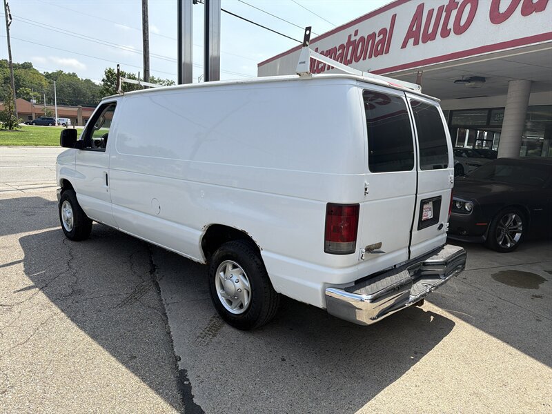Used 2012 Ford E-150 and Econoline 150 w/ Commercial Cargo Van Pkg RWD image 8