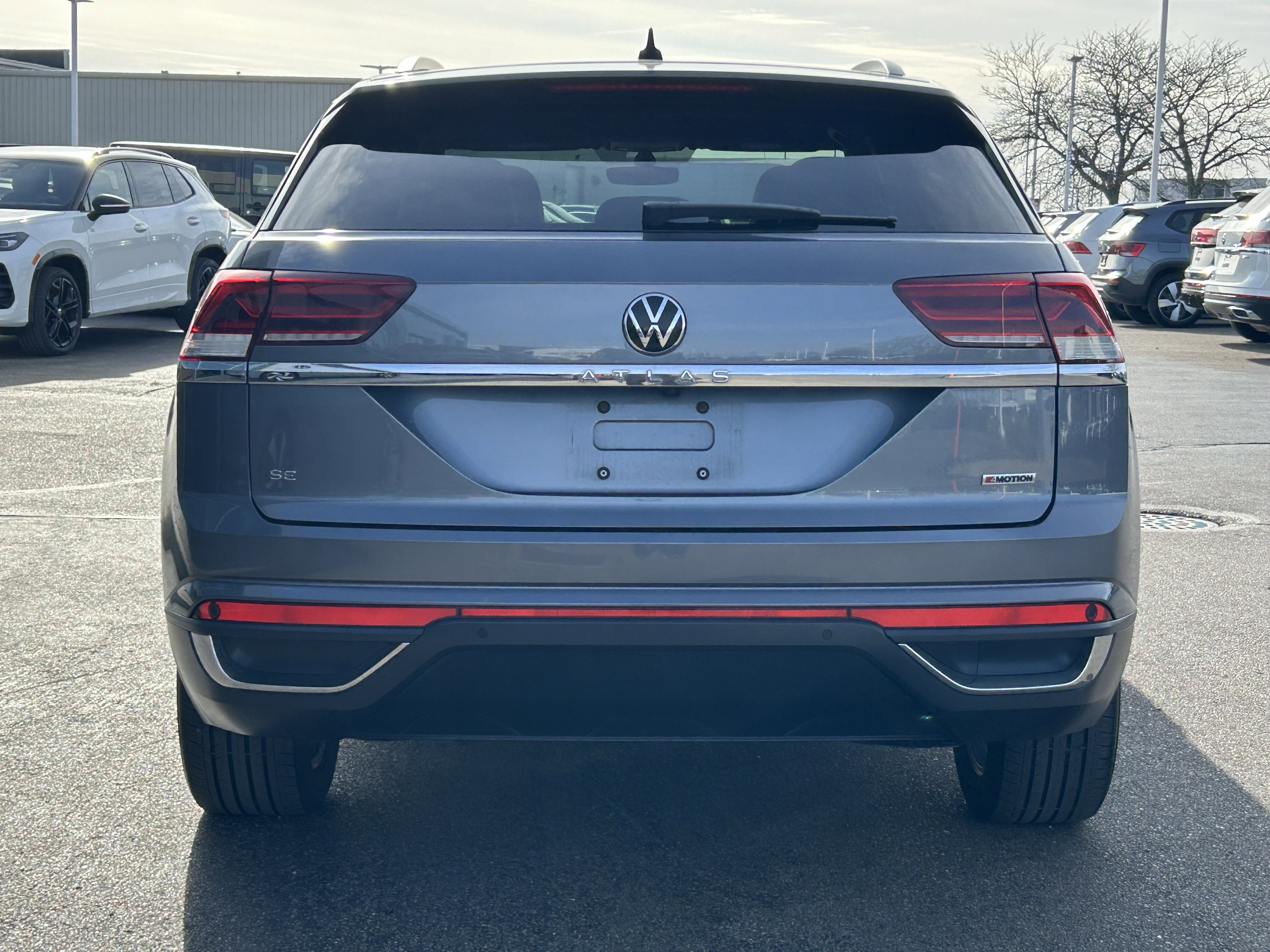 Used 2020 Volkswagen Atlas Cross Sport SE w/ Panoramic Sunroof Package AWD/4WD image 6