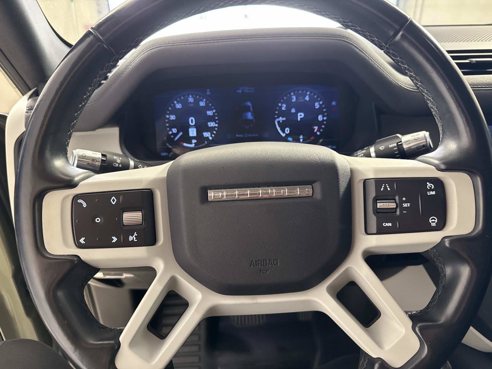 Used 2020 Land Rover Defender 110 SE AWD/4WD image 26