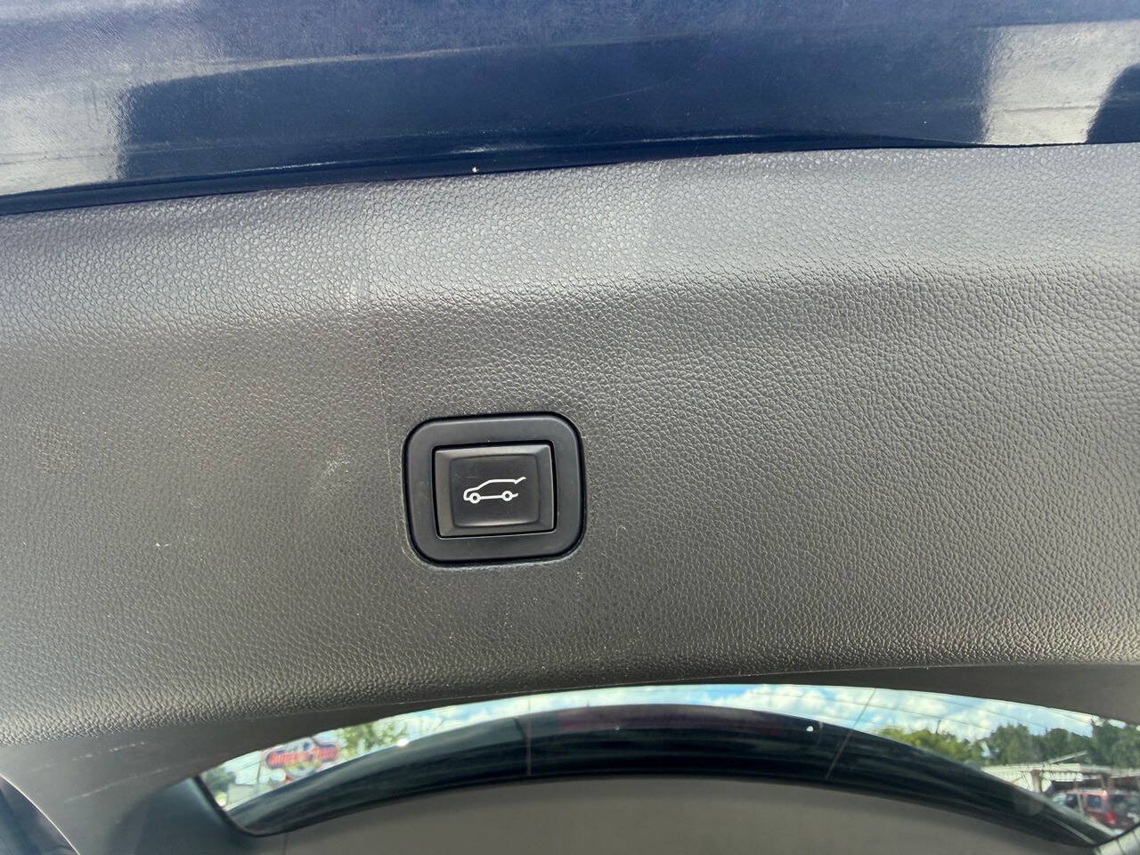Used 2020 Buick Enclave Essence FWD image 16