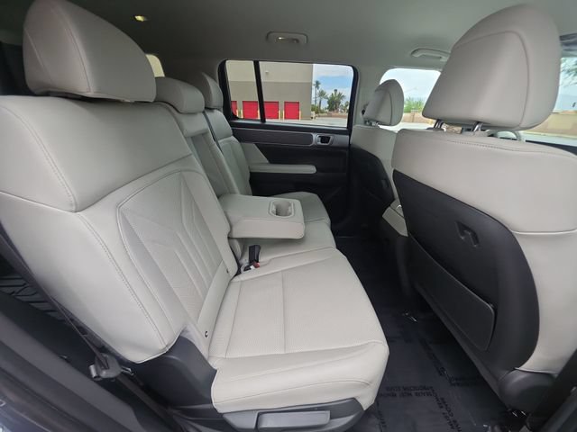 Used 2025 Hyundai Santa Fe SEL AWD/4WD image 25