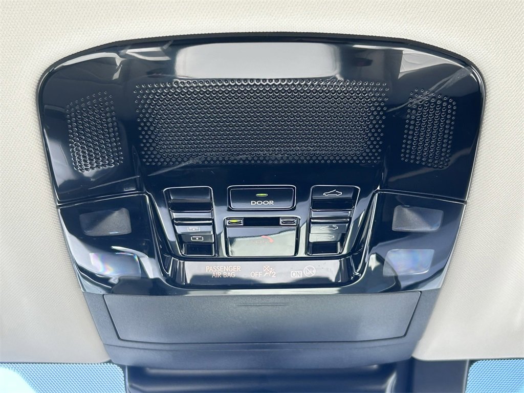 Used 2025 Lexus NX 300h AWD w/ Luxury Package image 20