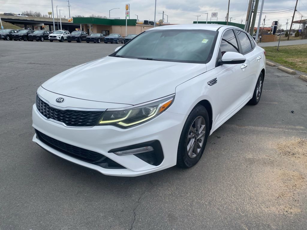Used 2020 Kia Optima LX image 3
