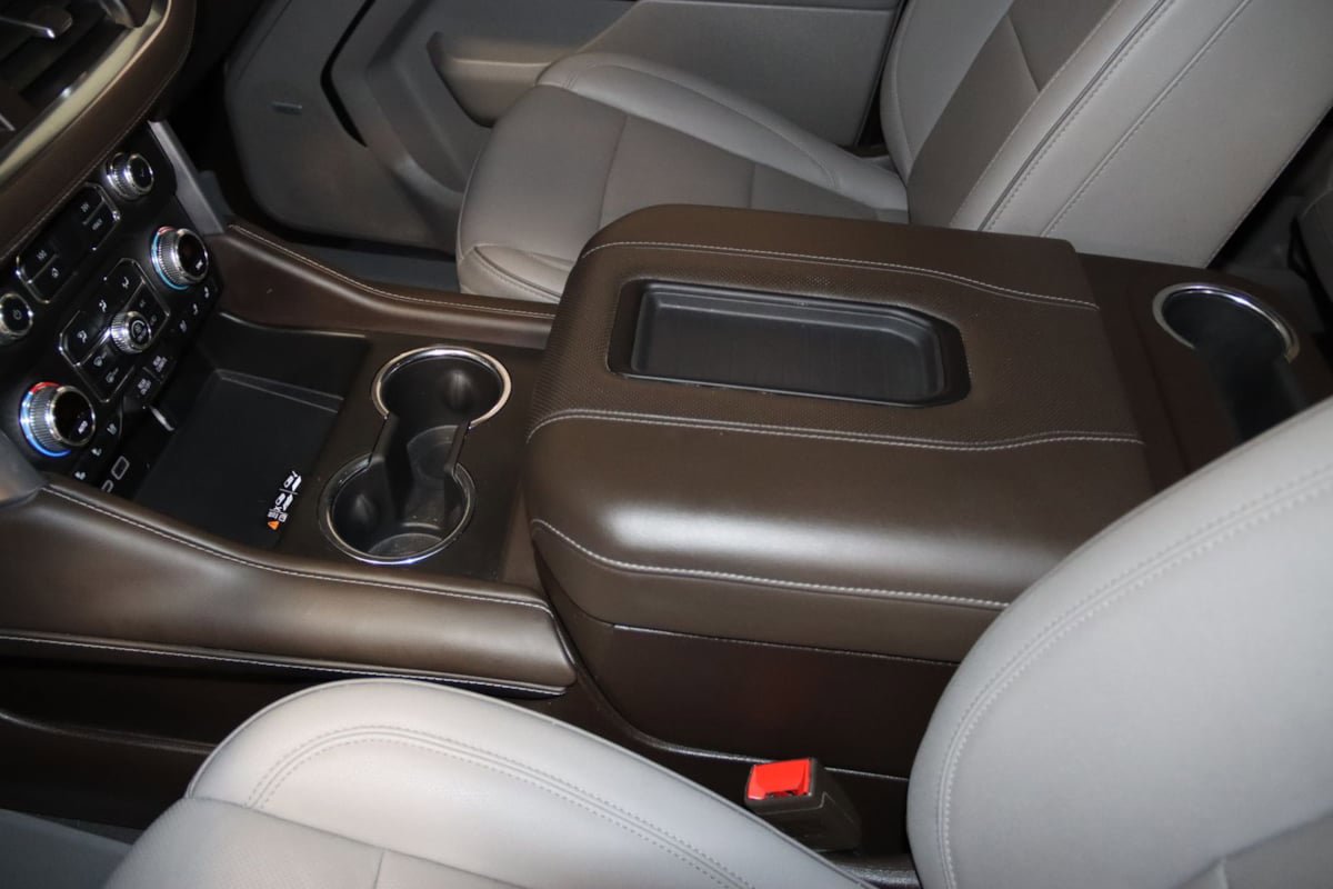 Used 2023 GMC Yukon XL SLT w/ SLT Premium Package AWD/4WD image 48