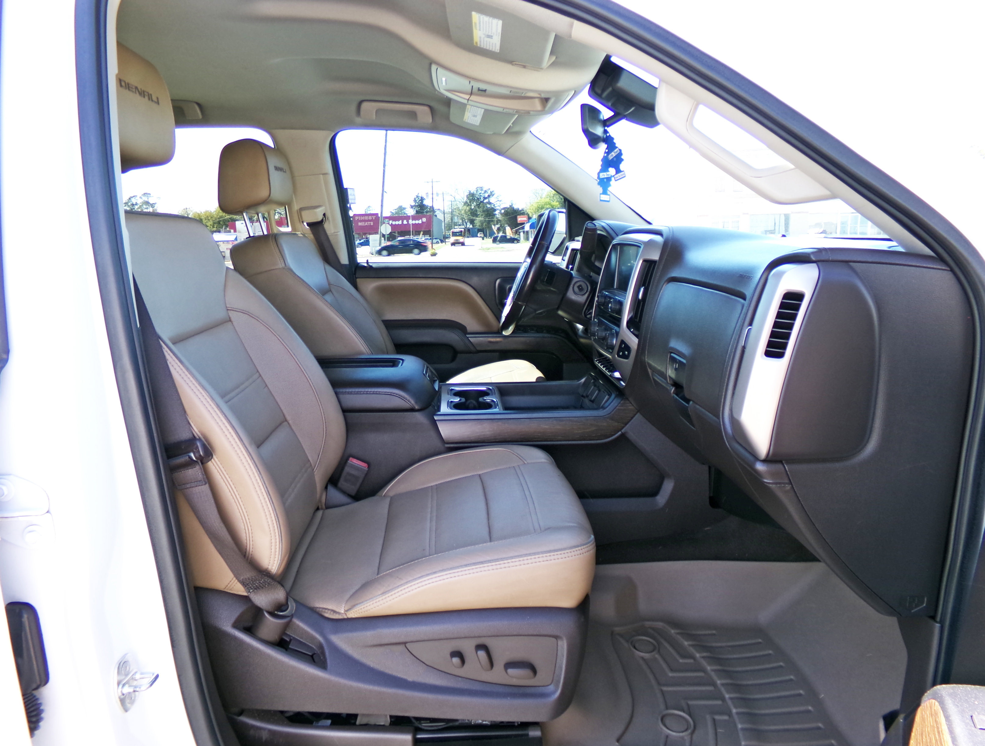 Used 2017 GMC Sierra 1500 Denali image 16