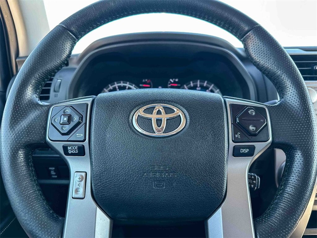 Used 2018 Toyota 4Runner SR5 Premium image 26