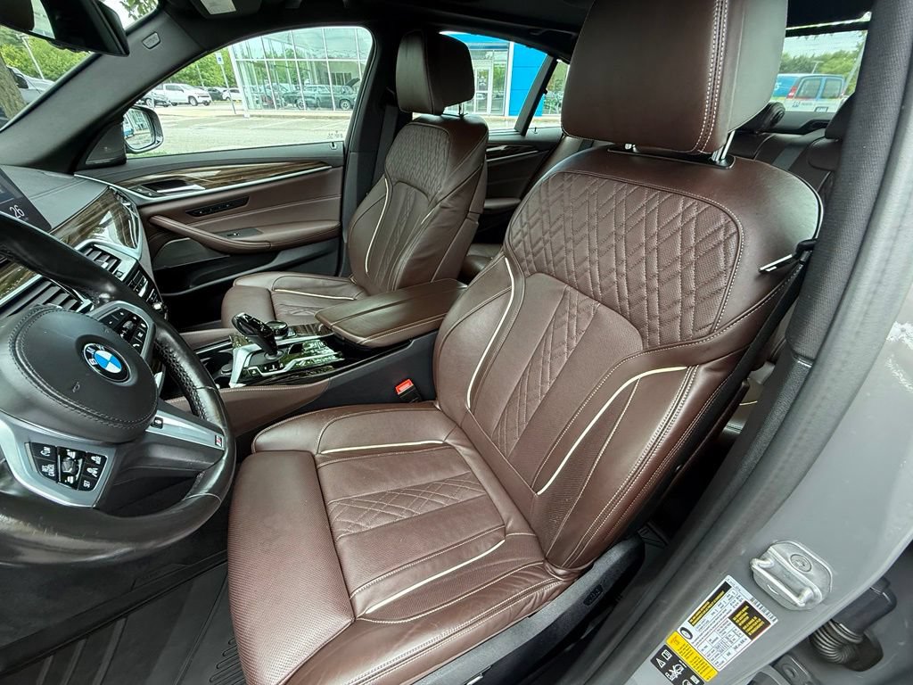 Used 2021 BMW M550i xDrive w/ Executive Package AWD/4WD image 23