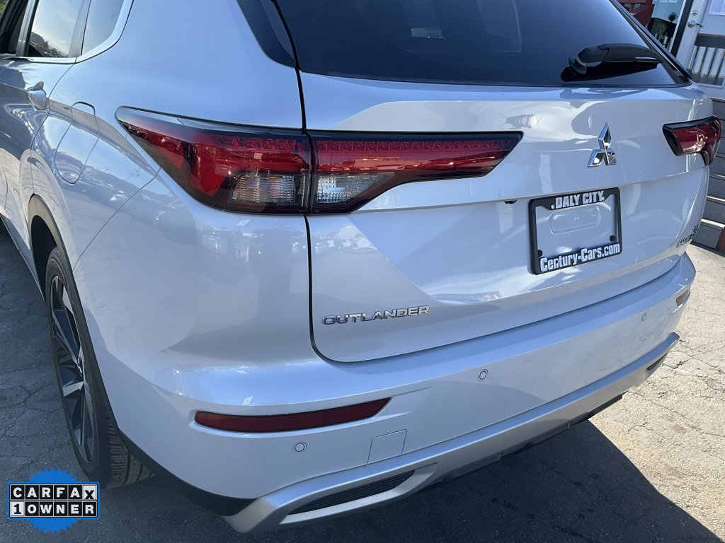 Used 2023 Mitsubishi Outlander SE image 88