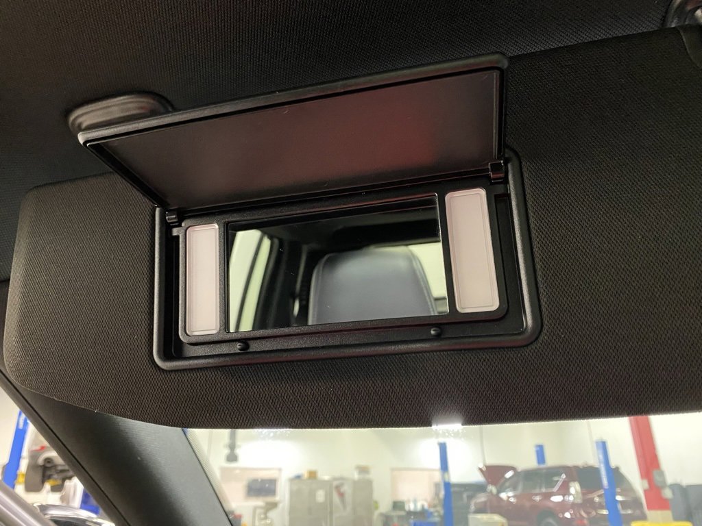 Used 2023 Jeep Grand Cherokee Overland w/ Luxury Tech Group IV image 43