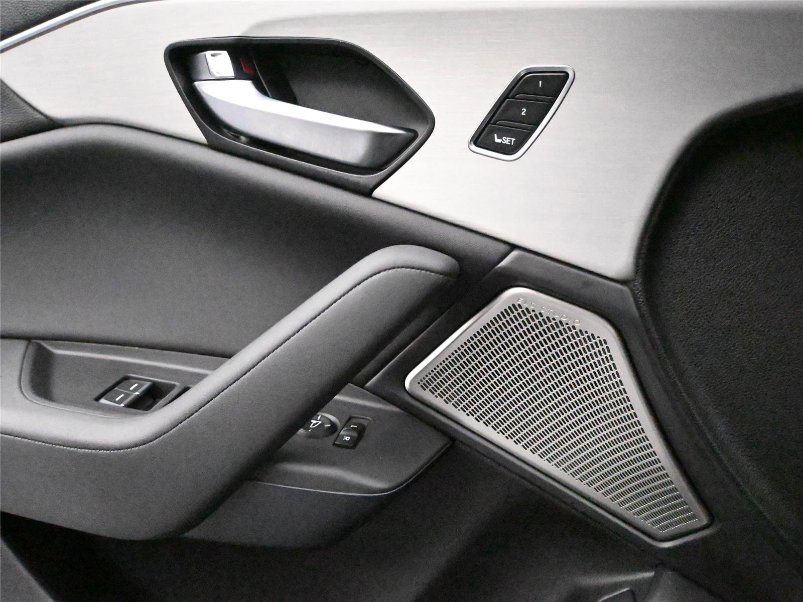 Certified 2022 Acura TLX w/ Technology Package image 6