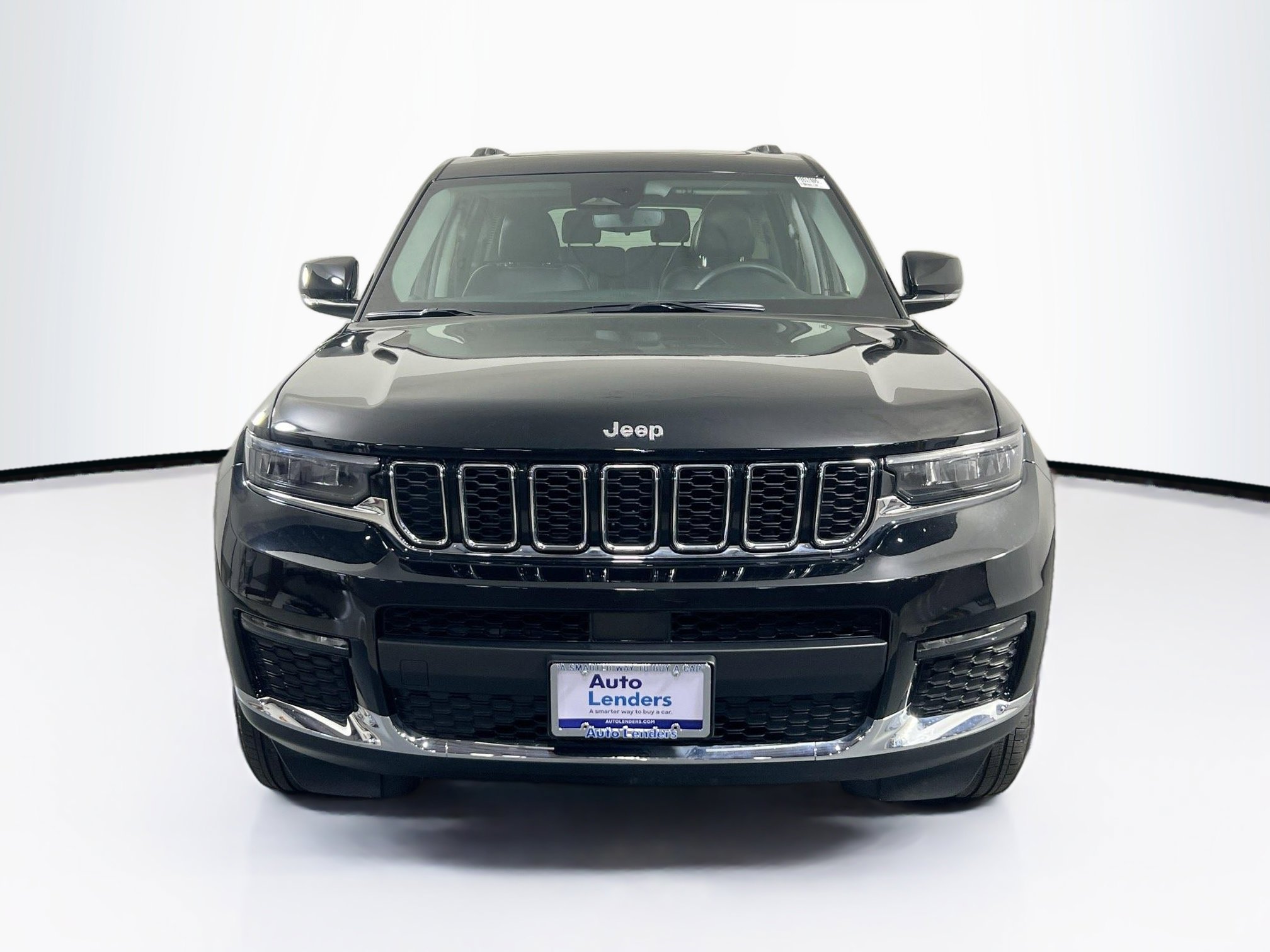 Used 2023 Jeep Grand Cherokee L Limited AWD/4WD image 2