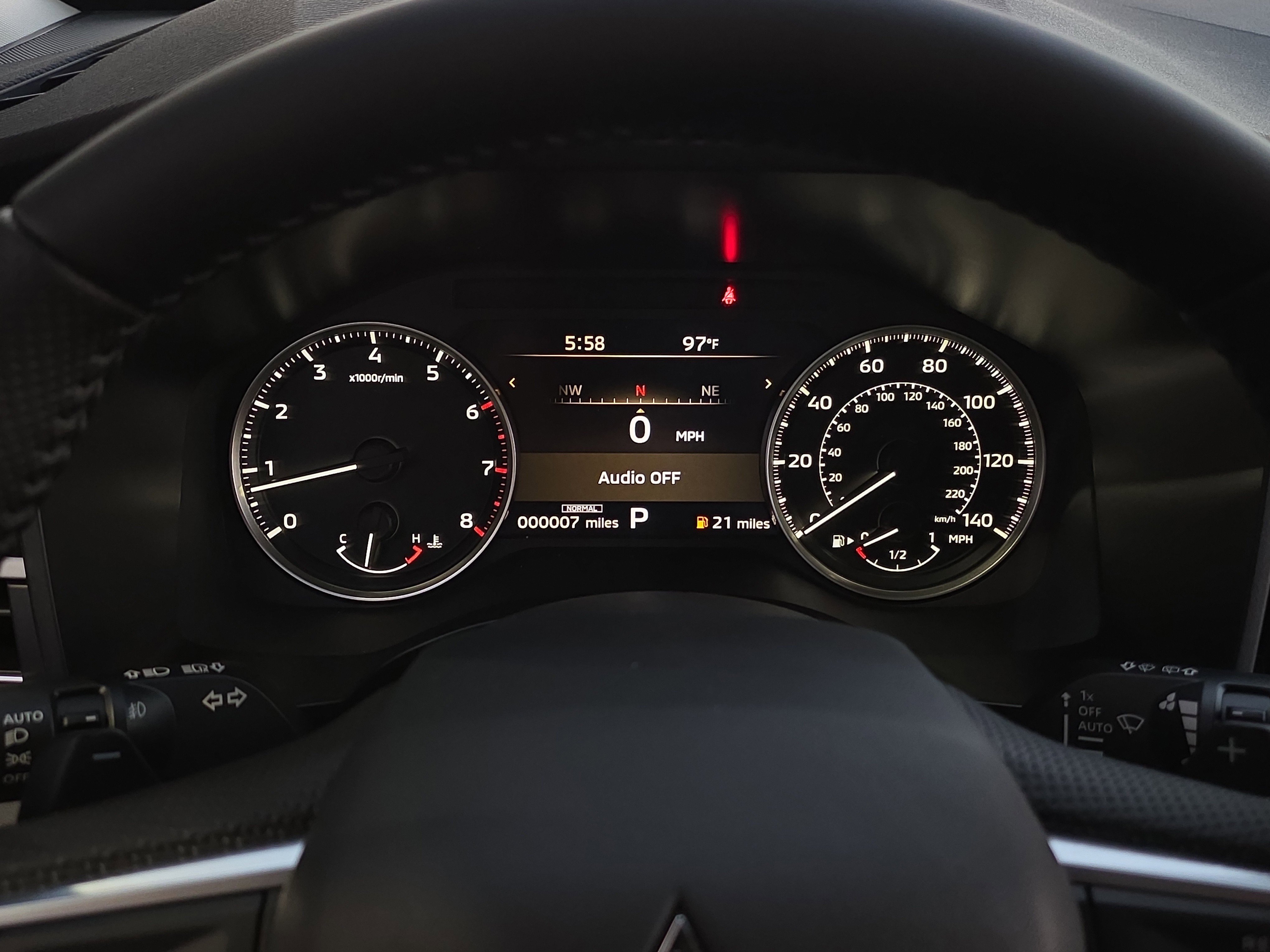 New 2025 Mitsubishi Outlander SE image 14