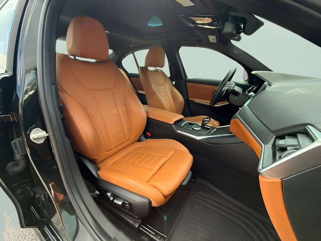 Used 2020 BMW 330i Sedan w/ Executive Package RWD image 23