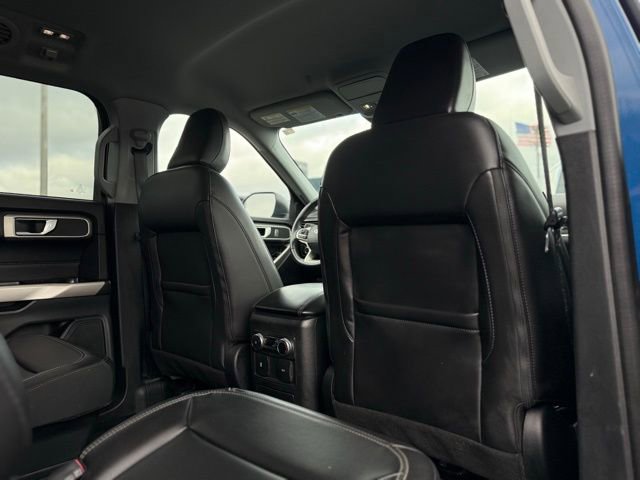 Used 2022 Ford Explorer XLT w/ Equipment Group 202A image 22