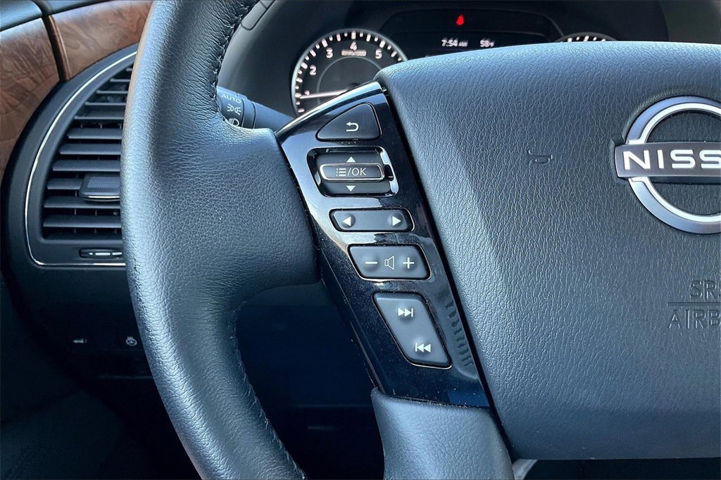 Used 2024 Nissan Armada SL w/ Captain's Chairs Package image 18