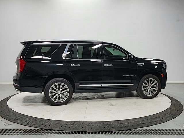 Used 2021 GMC Yukon Denali w/ Advanced Technology Package image 8