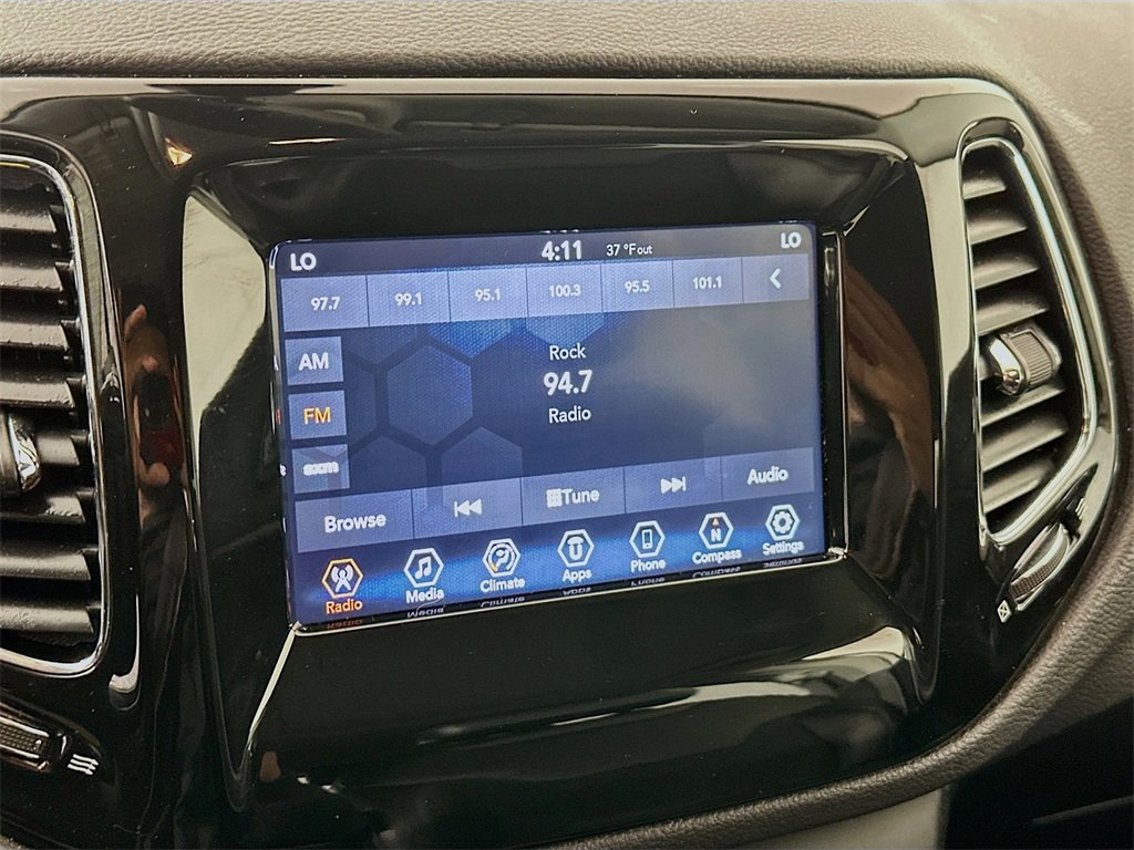 Used 2019 Jeep Compass Altitude image 14