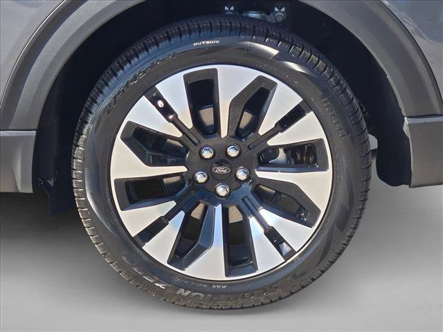 New 2026 Ford Explorer Platinum w/ LUX Leather Package image 9