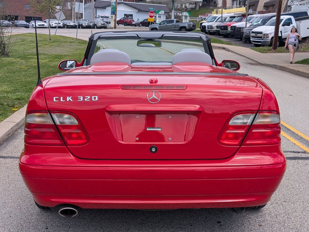 Used 2002 Mercedes-Benz CLK 320 Cabriolet image 7
