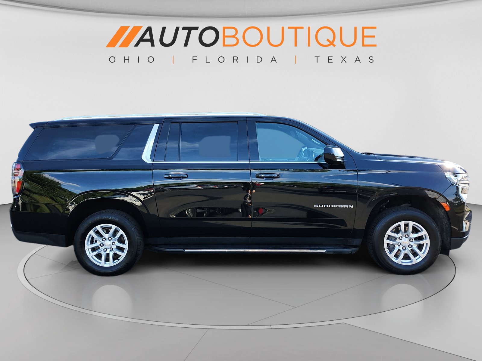 Used 2024 Chevrolet Suburban LT AWD/4WD image 6