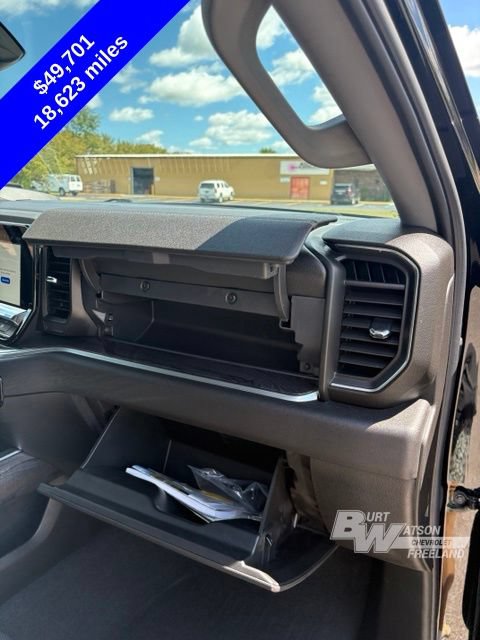 Used 2025 Chevrolet Silverado 1500 LTZ AWD/4WD image 34