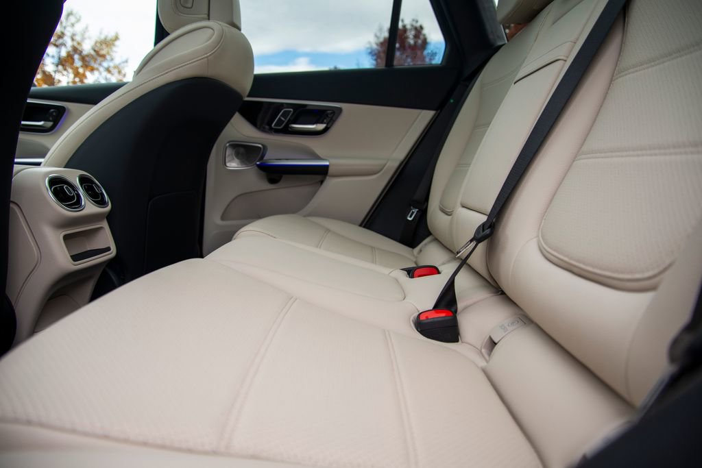 New 2026 Mercedes-Benz GLC 300 GLC 300 image 13