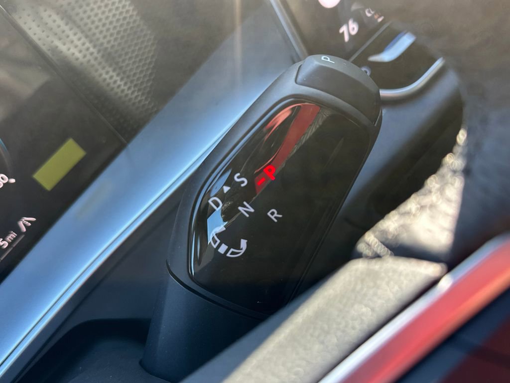 New 2026 Volkswagen Tiguan SE R-Line image 12