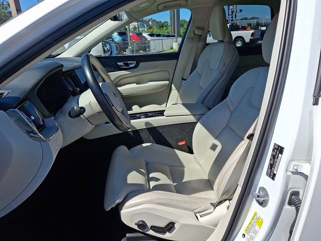 Used 2023 Volvo XC60 B6 Ultimate image 10