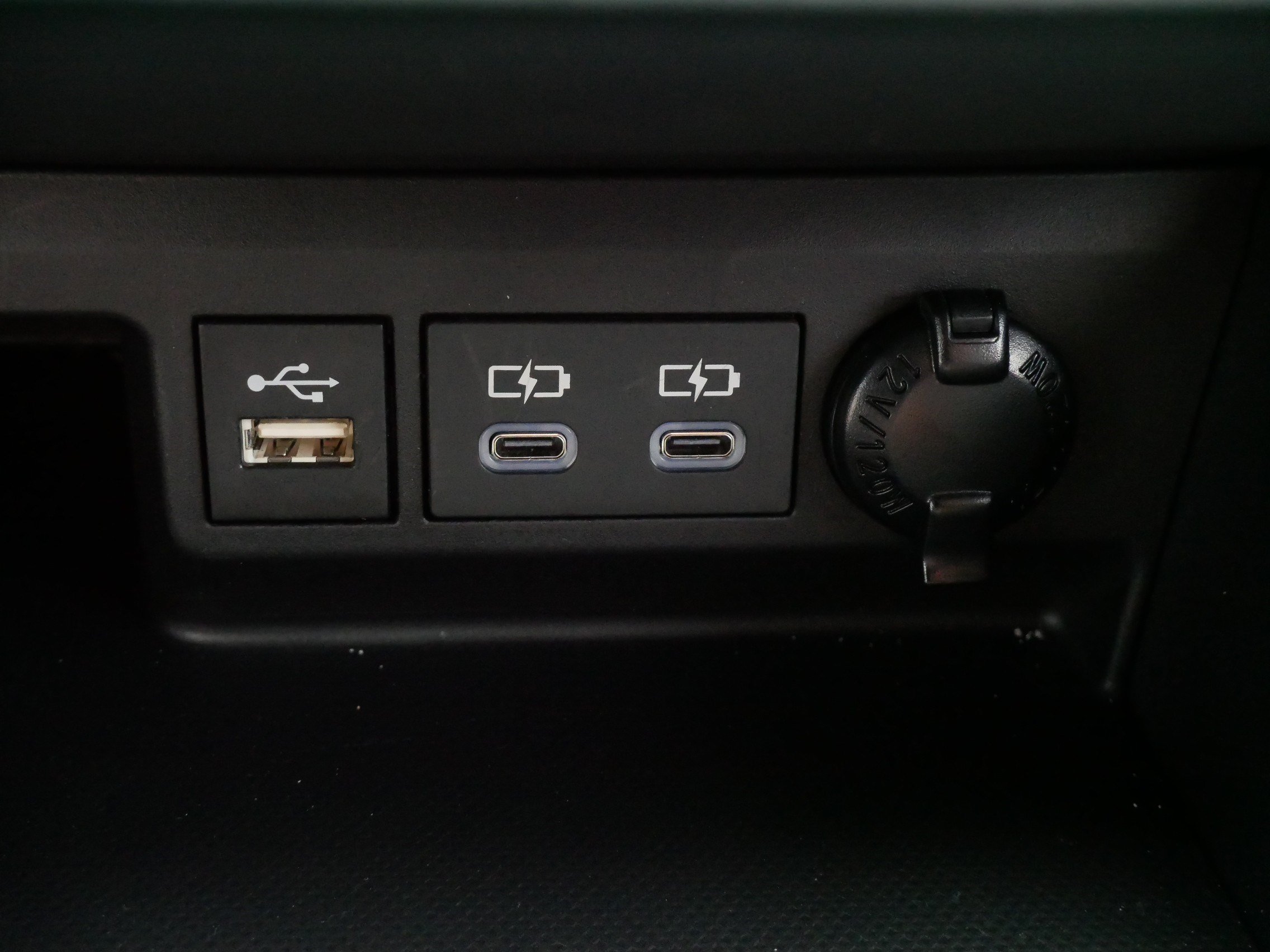 Certified 2026 Toyota Highlander XLE AWD/4WD image 31
