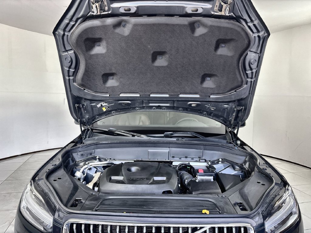 Used 2022 Volvo XC90 T6 Momentum w/ Protection Package Premier AWD/4WD image 18